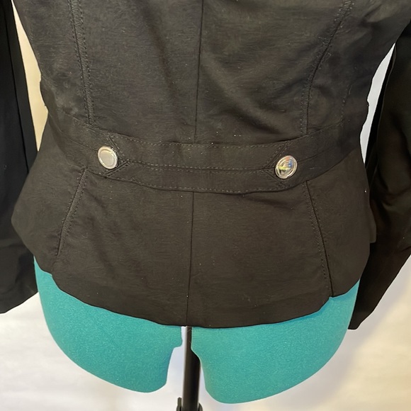 WH|BM Ruffled Jacket - Picture 6 of 9